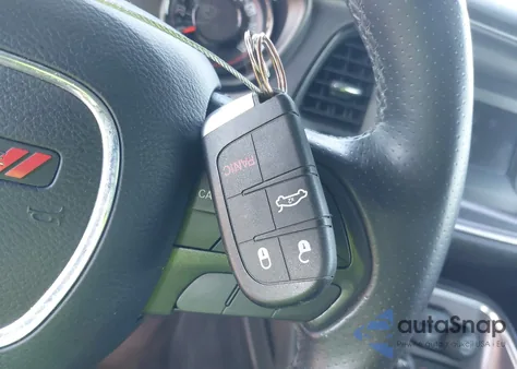 2017 Dodge Challenger R/T z USA, uszkodzony, nr VIN 2C3CDZBT2HH573989